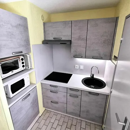 Copacabana - Pour 6 Personnes A Port Avec Vue Sur La Mer. Ref: 1cop_103a Mae-4684 * Leucate