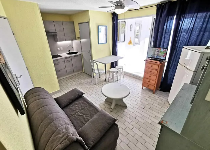Copacabana - Pour 6 Personnes A Port Avec Vue Sur La Mer. Ref: 1cop_103a Mae-4684