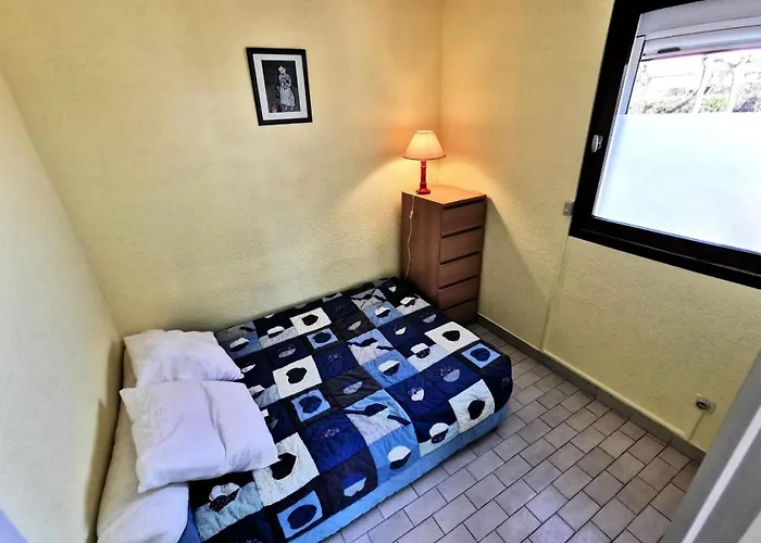 Copacabana - Pour 6 Personnes A Port Avec Vue Sur La Mer. Ref: 1cop_103a Mae-4684 Daire